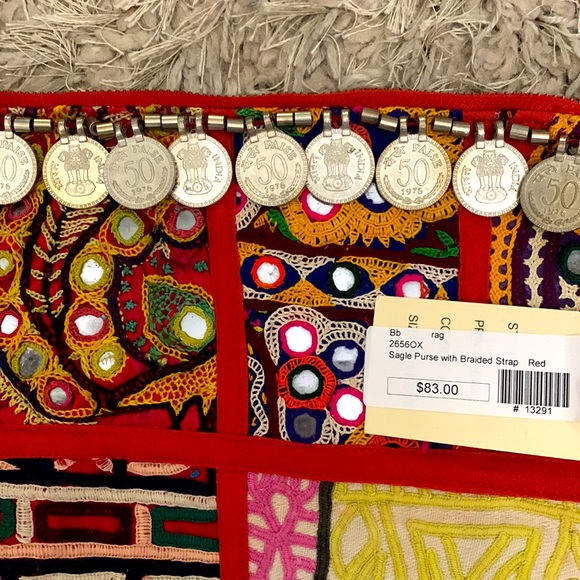 Raga Sagle Crossbody - Picture 3 of 5